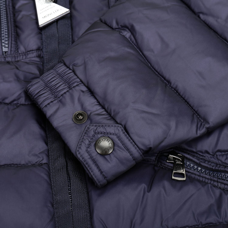 Moncler/蒙克莱 鹅绒立领多口袋羽绒服 男士外套