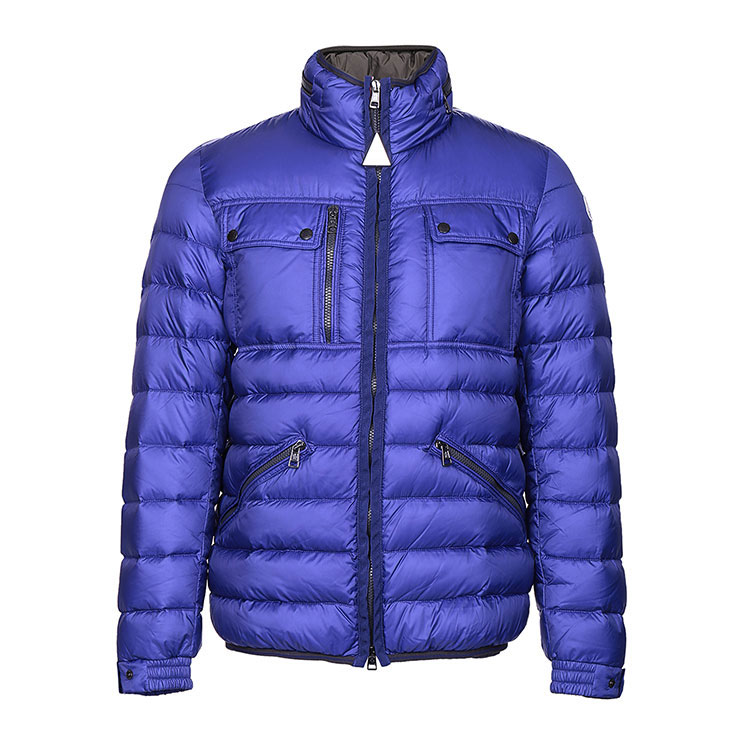 Moncler/蒙克莱 鹅绒多口袋保暖羽绒服 男士外套