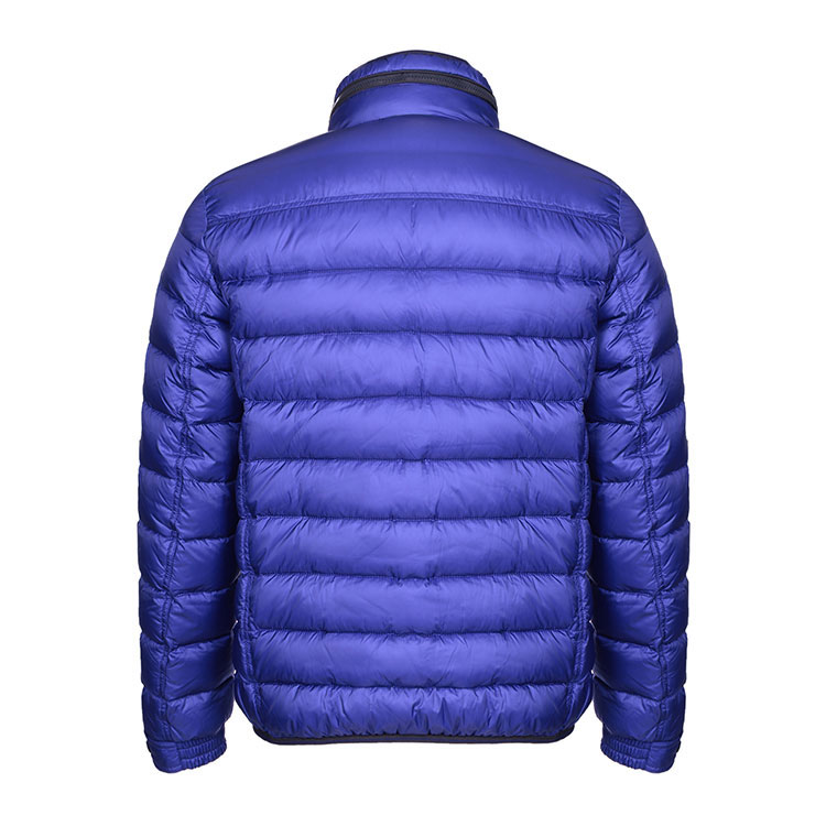 Moncler/蒙克莱 鹅绒多口袋保暖羽绒服 男士外套