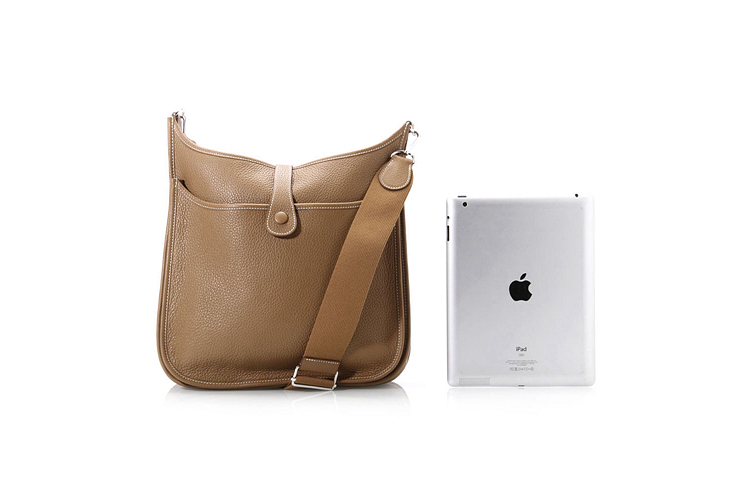 HERMES/爱马仕 Evelyne荔枝纹中号Togo牛皮女士斜挎包