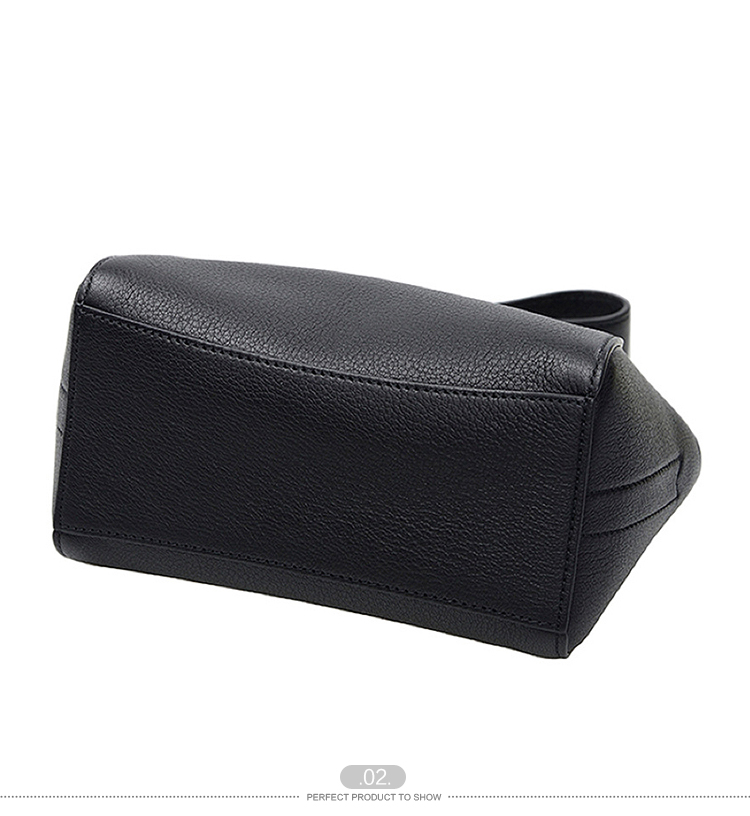 Givenchy/纪梵希 女士牛皮手拿包横款 BC06826012001-005（黑色）