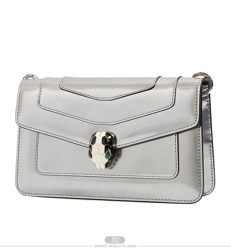 BVLGARI/宝格丽 女士银色小牛皮斜挎包 39796
