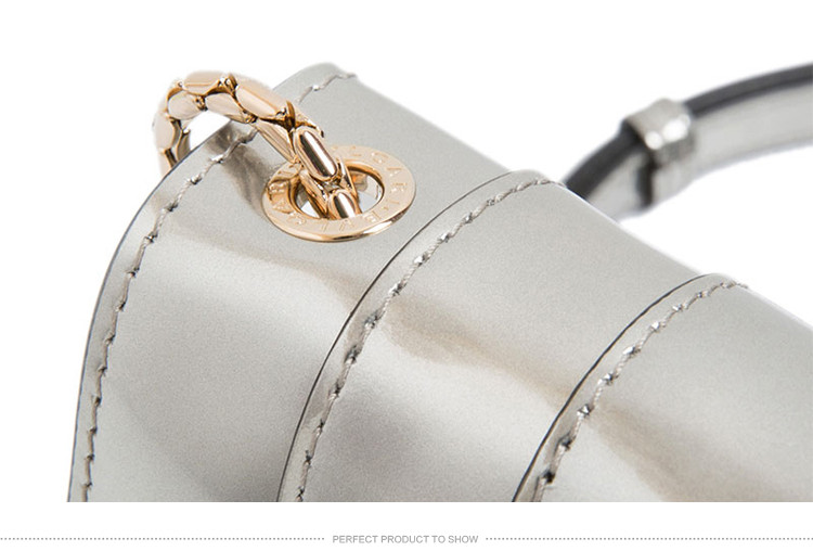 BVLGARI/宝格丽 女士银色小牛皮斜挎包 39796