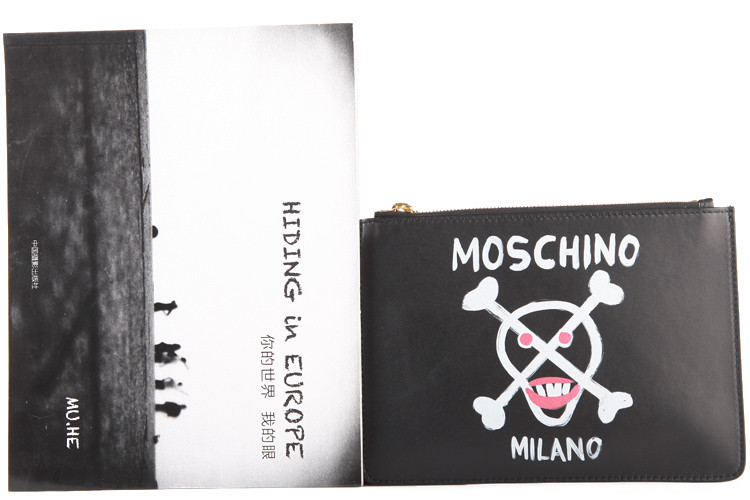 MOSCHINO/莫斯奇诺 真皮女士手拿包 MS26101002IN99000 2A84188002