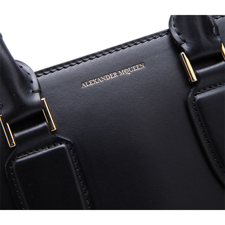 Alexander McQueen/亚历山大麦昆牛皮材质纯色女士手提单肩两用包,440919DNL0G 1000 WOMEN BAG