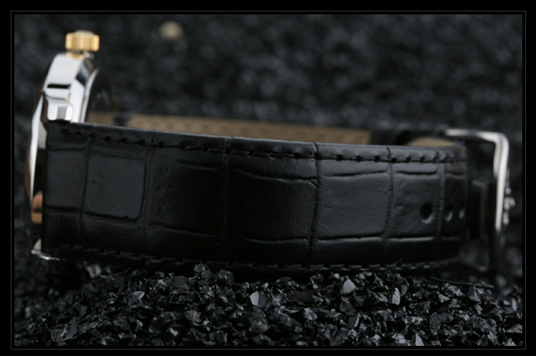 TISSOT/天梭 经典系列石英男表 T033.410.26.053.01