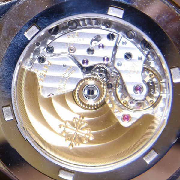 Patek Philippe/百达翡丽飞行员系列男士机械腕表5524G