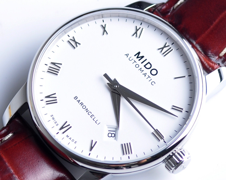 mido/美度贝伦赛丽系列男式皮带自动机械腕表(M8600.4.26.8)全球联保