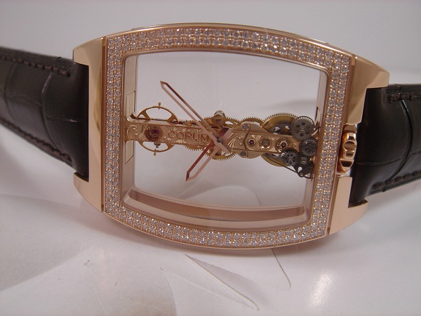 Corum/昆仑GOLDEN BRIDGE系列男士机械腕表113-161-85-0002-0000