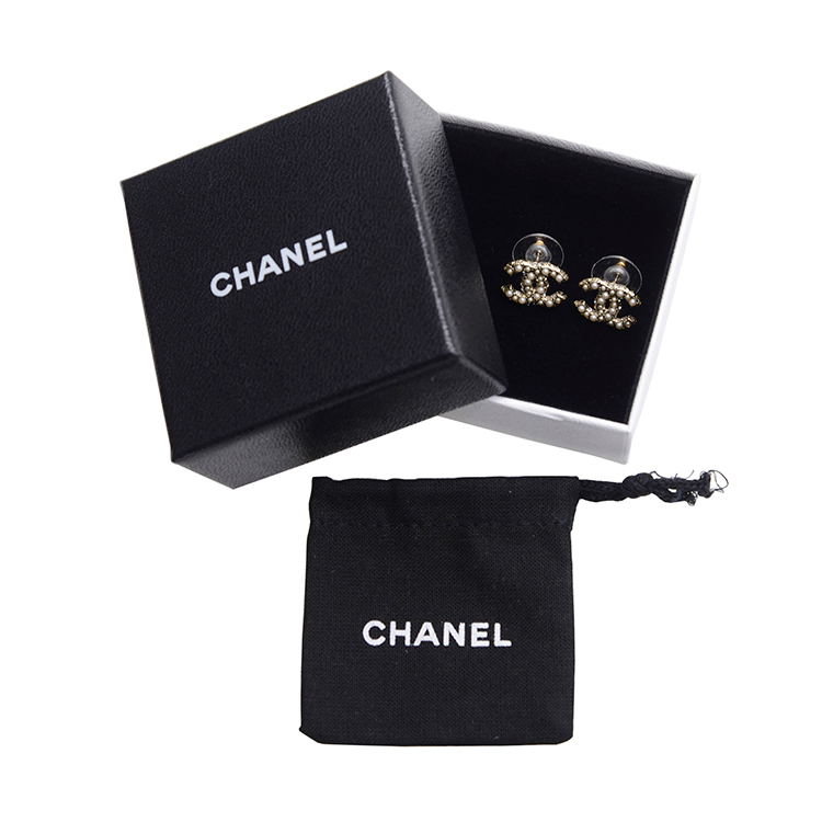 CHANEL/香奈儿 经典双C珍珠镶嵌耳钉 耳饰 A64766