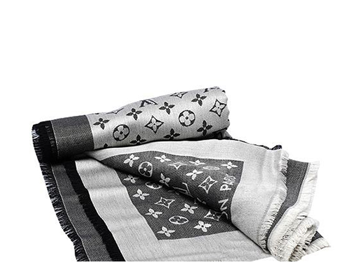 Louis Vuitton 路易·威登 女士Monogram Denim披肩