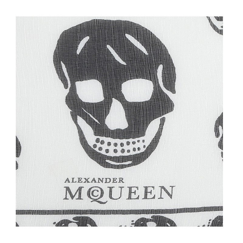 Alexander McQueen/亚历山大麦昆 女士新品 简约复古骷髅图案桑蚕丝 丝巾围巾