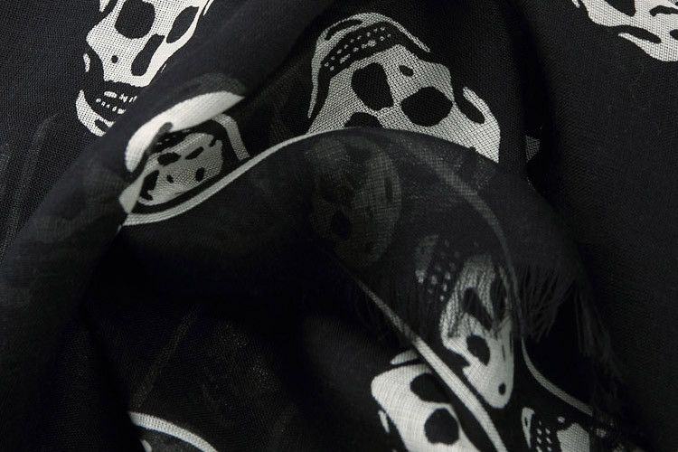 Alexander McQueen/亚历山大麦昆 长方形骷髅头女士丝巾 AM2635193499 110640 4943Q 1078