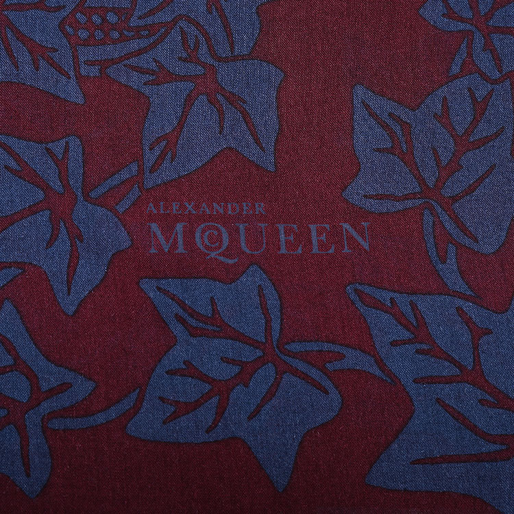 Alexander McQueen(亚历山大麦昆) 经典骷髅头图案丝巾104×120