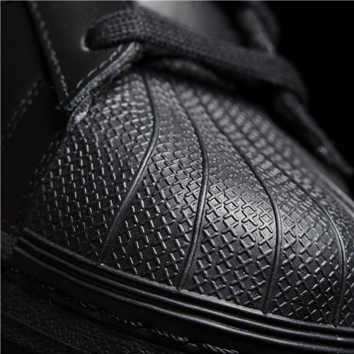 adidas(阿迪达斯) *黑色经典运动鞋 美码9.5#