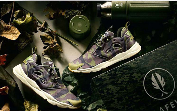REEBOK/锐步 皮革拼接 FURYLITE CAMO 男士运动鞋