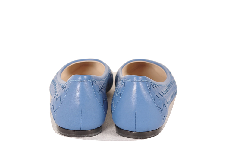 Bottega Veneta/葆蝶家 牛皮女士平跟鞋407066V00134315